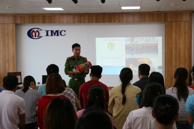 Nhà máy Công nghệ cao IMC Quang Minh 2 đào tạo phòng cháy chữa cháy năm 2018